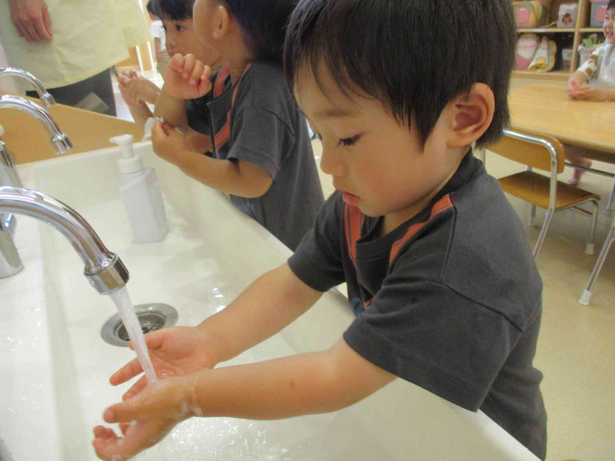 食育　手洗いをしよう