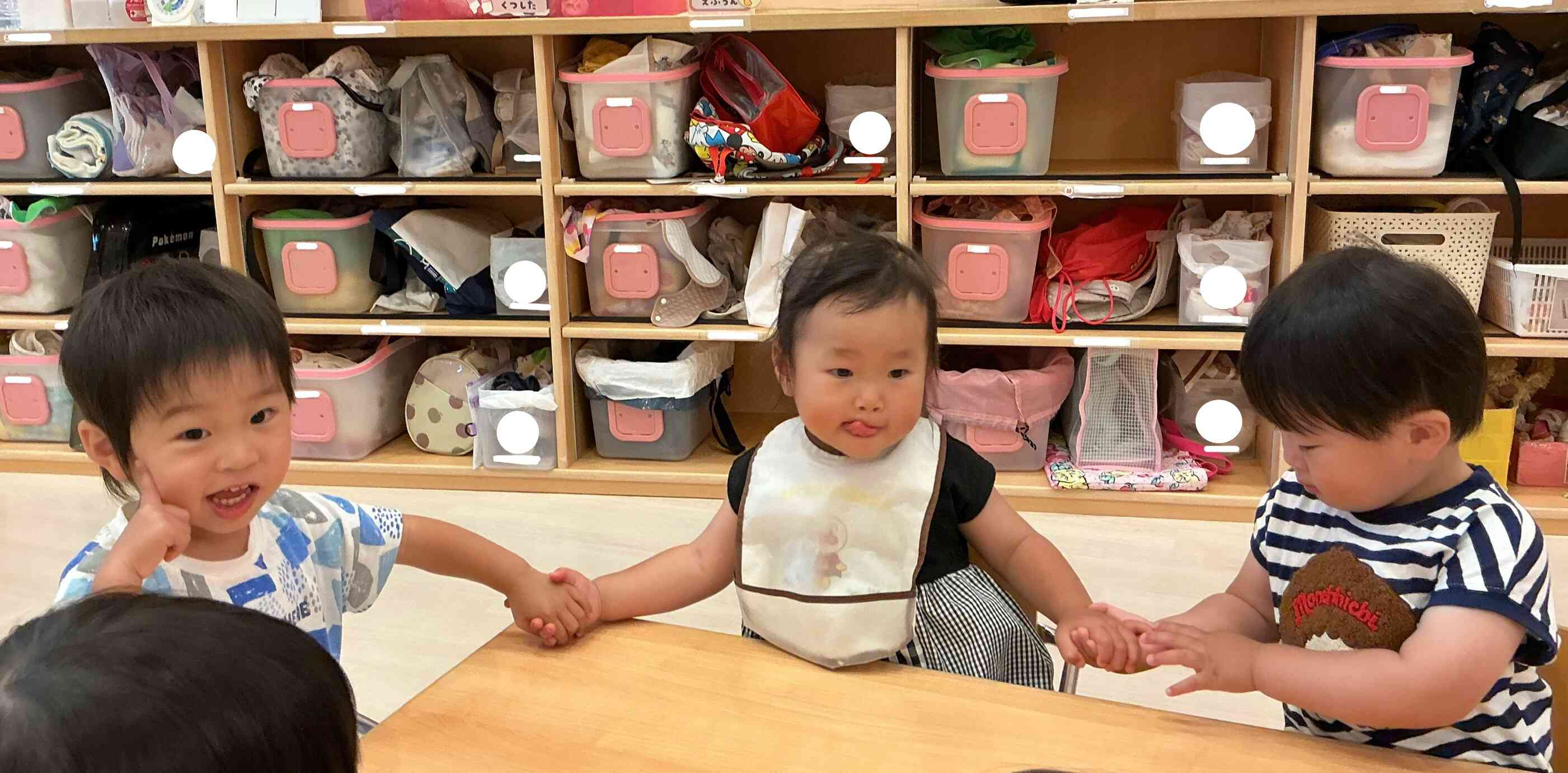 だいすきなおやつの時間　あひる組（1歳児）