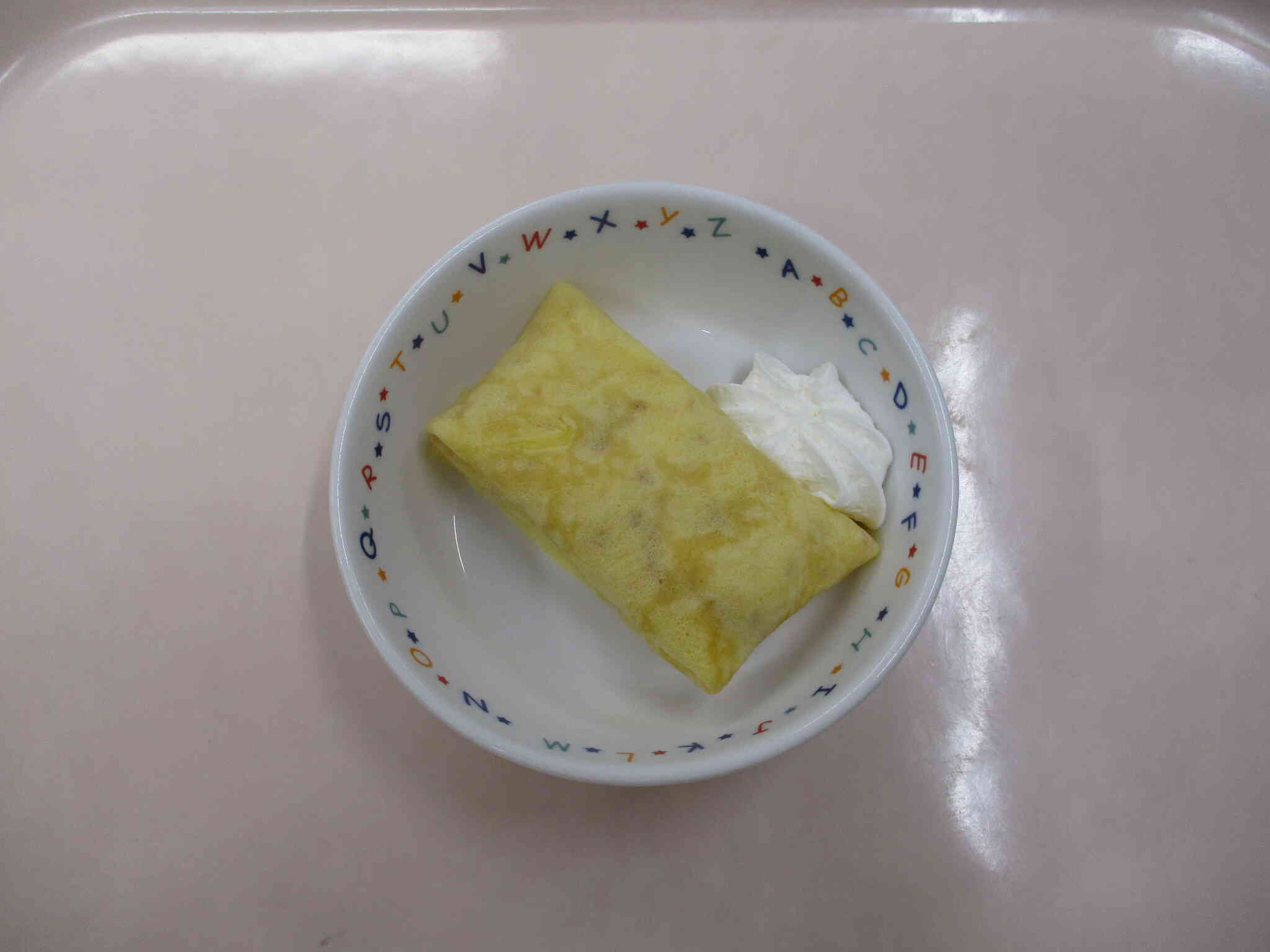 おやつはバナナクレープです。