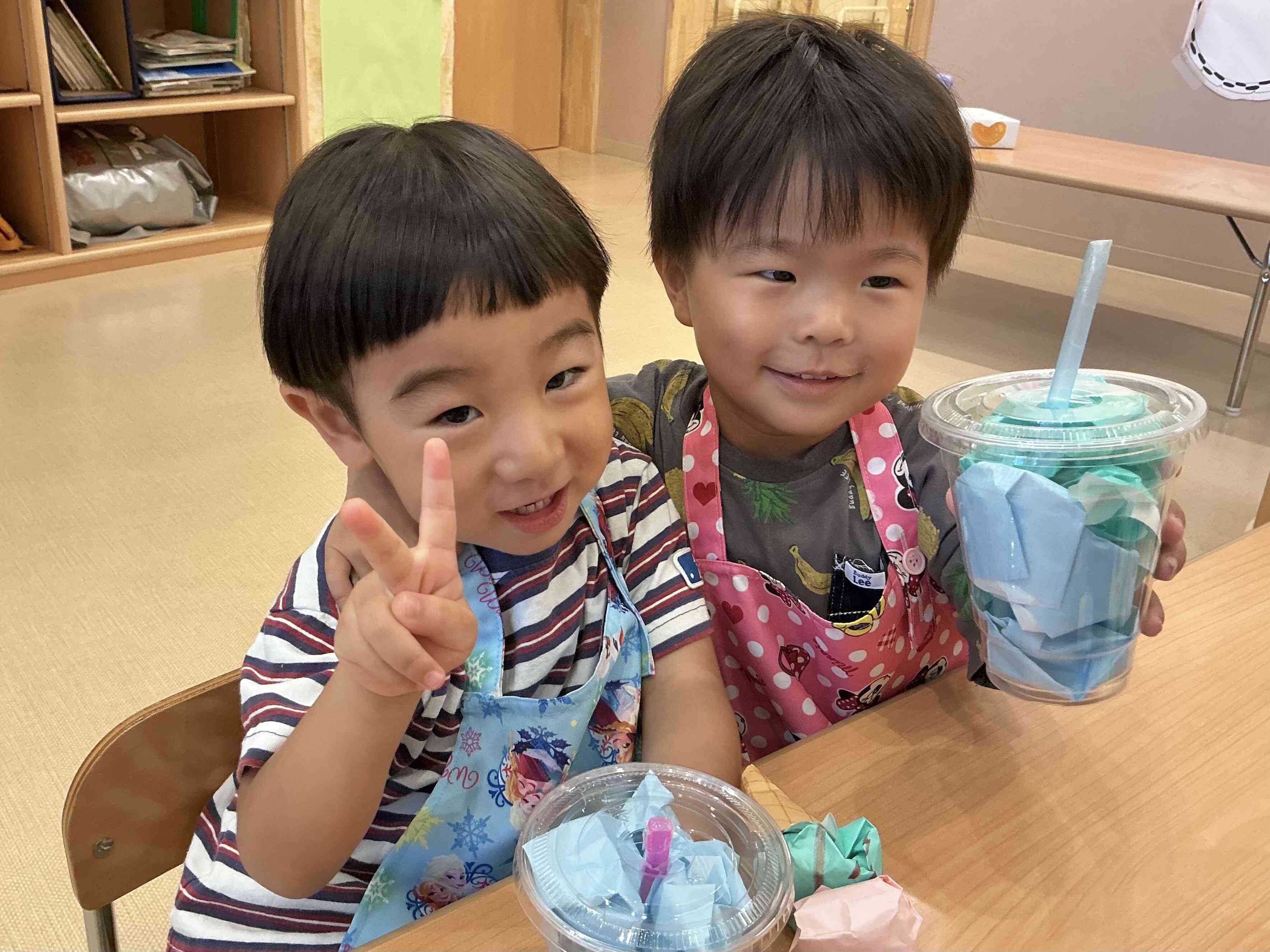 アイス屋さんごっこ　うさぎ組（2歳児）