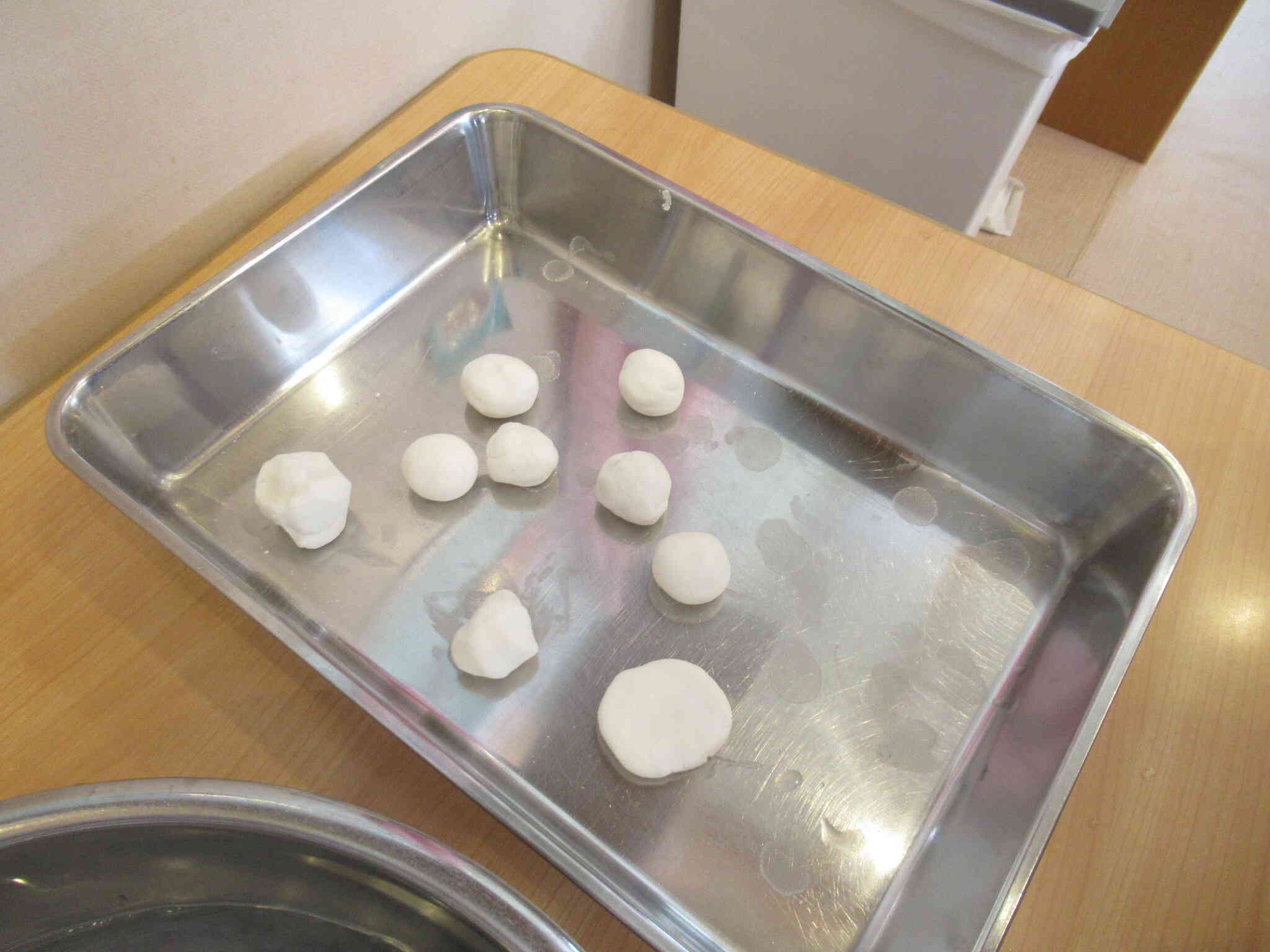 お団子作りに挑戦