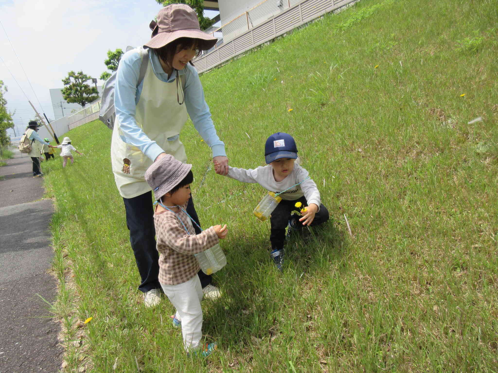 お散歩｜うれしのひだまり保育園｜ニチイキッズ