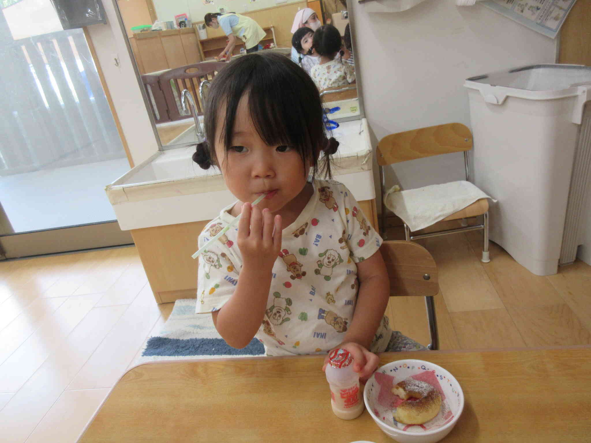 味わって食べています・・！