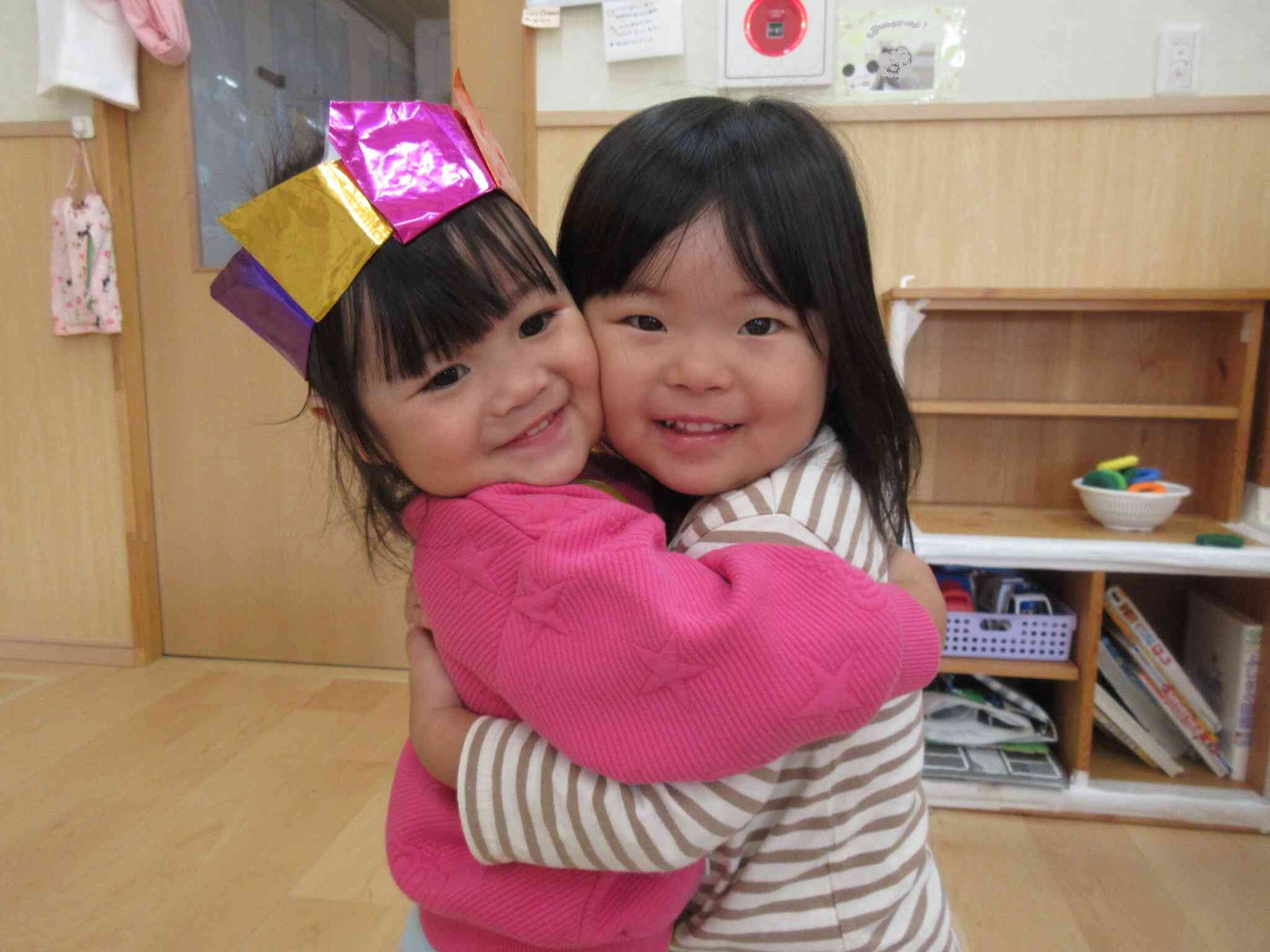 仲良しのお友だちと・・ギュッ!