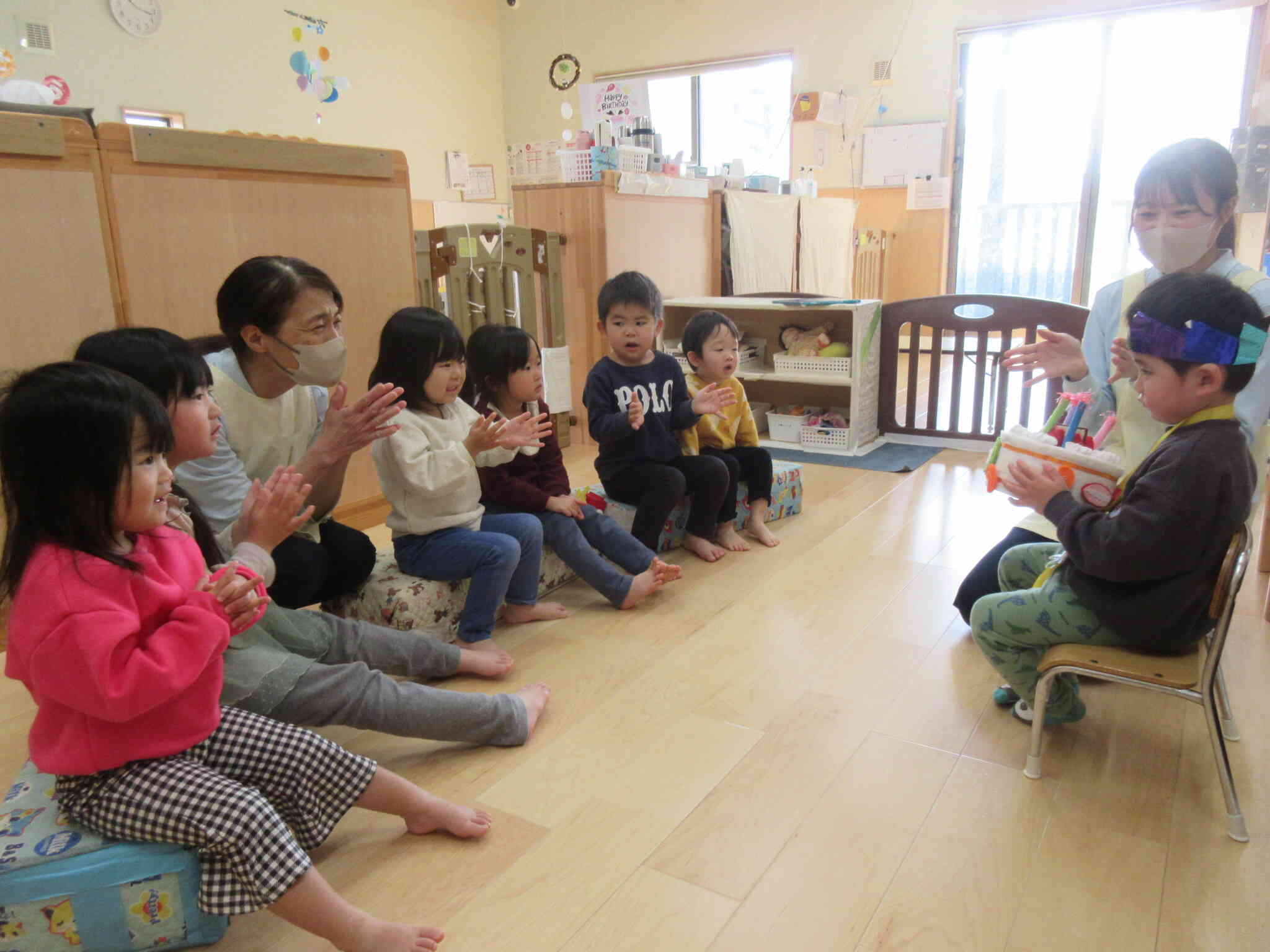 みんなでお祝い・・！おめでとう！