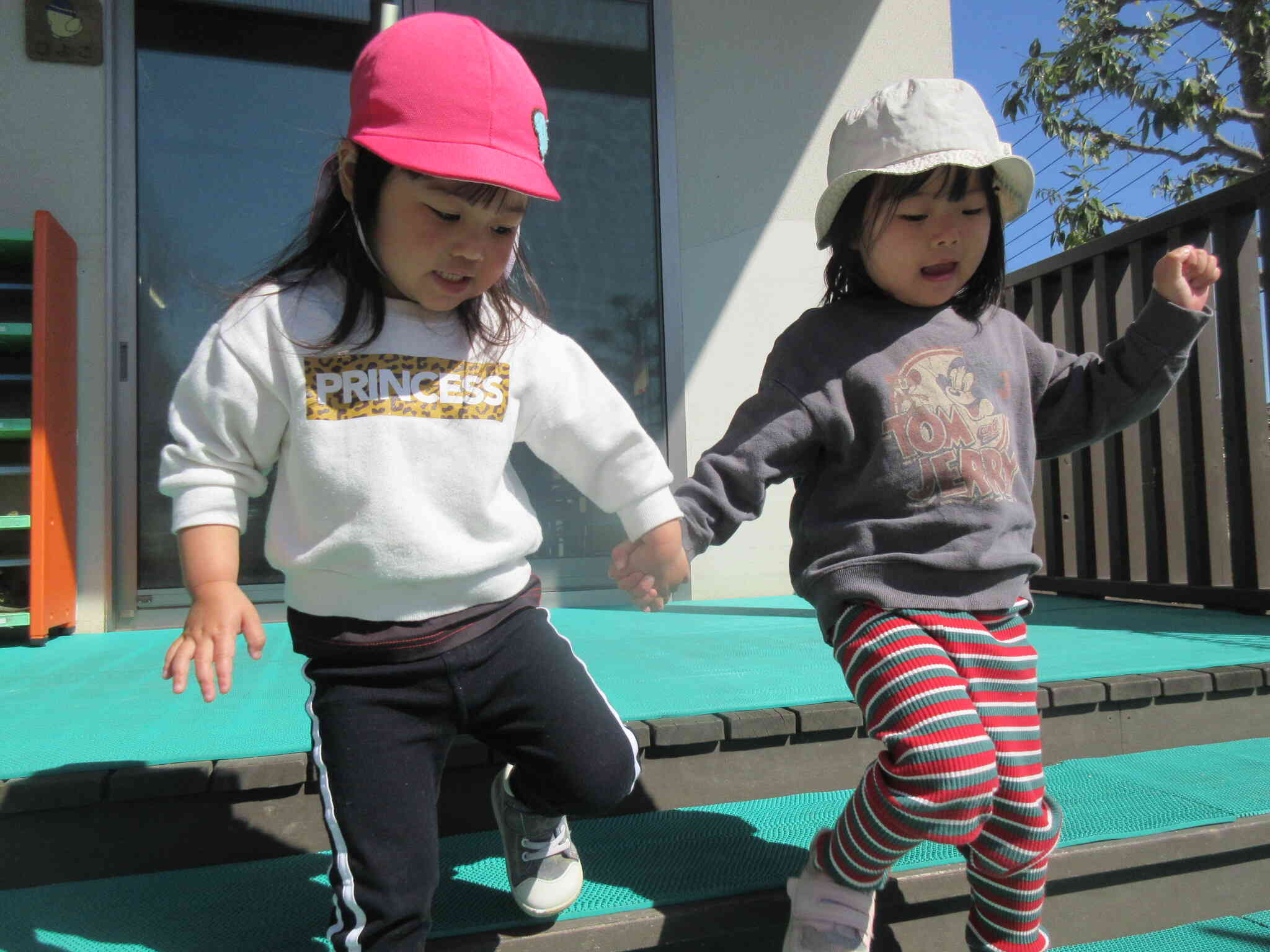 一緒に遊ぼう～！！仲良しだね！