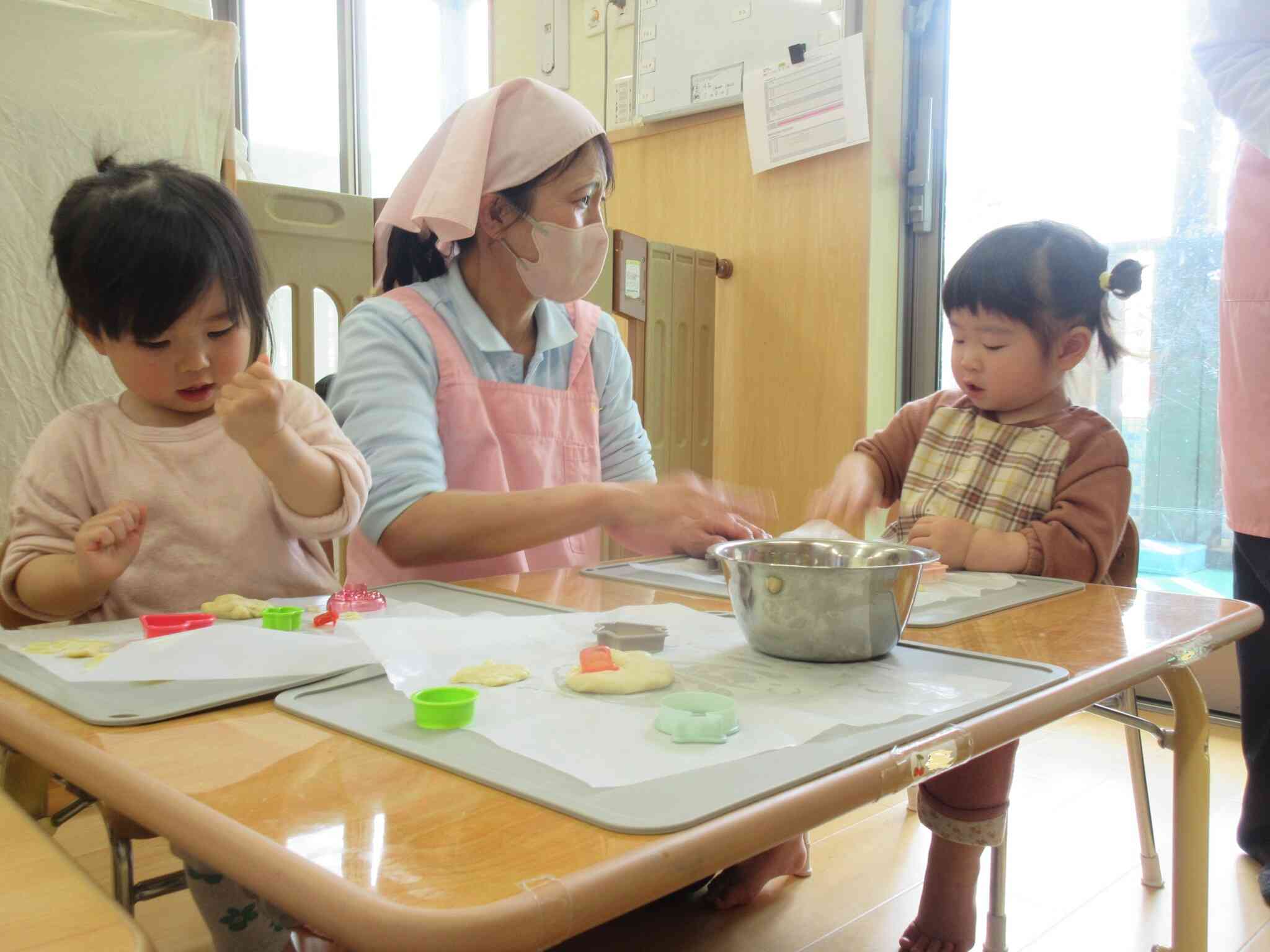 食育活動　クッキー作り