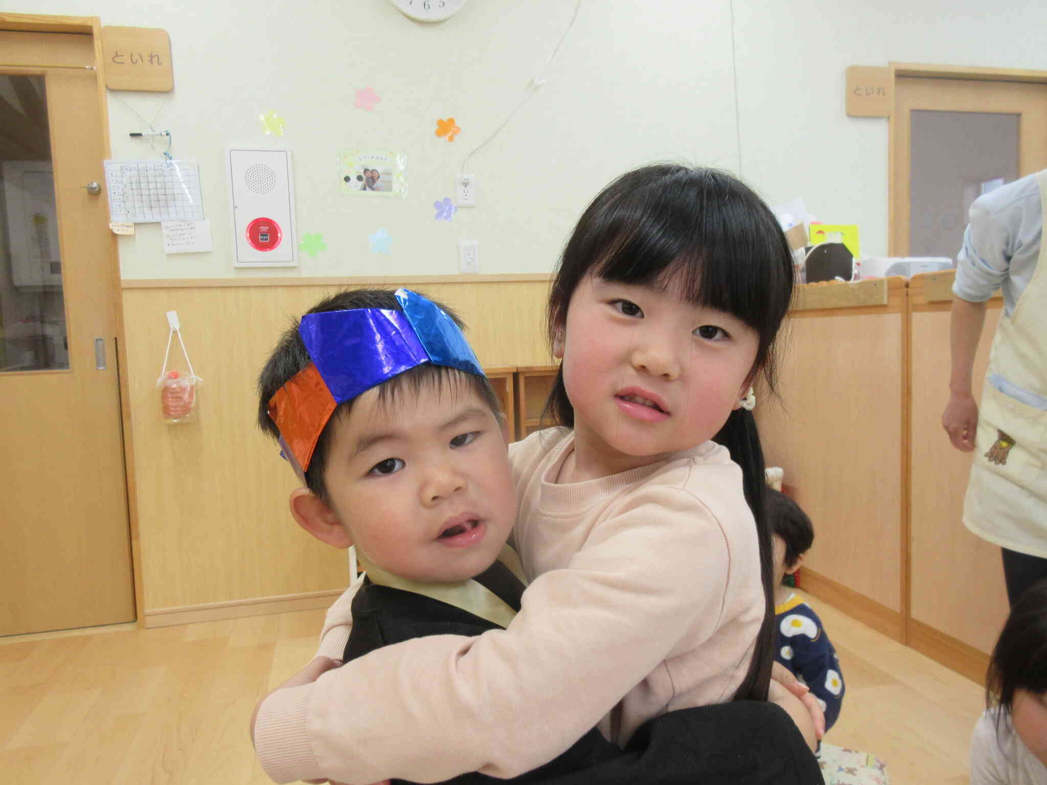 お友だちとぎゅ～っ！