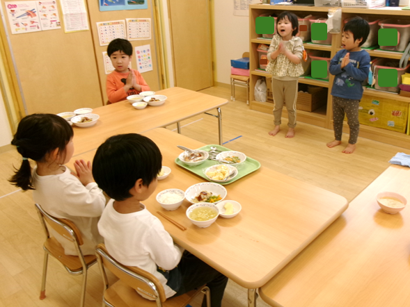 昼食の時間♪