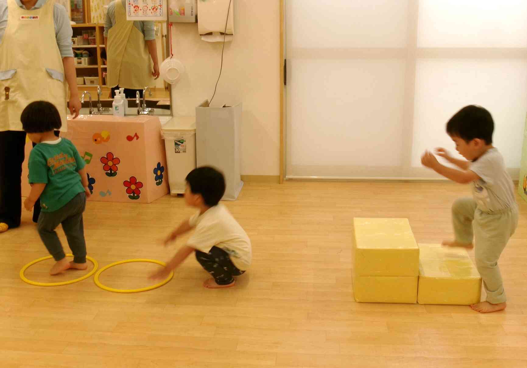 うさぎ組さんは、サーキット遊びや、リトミック遊びをしました☆彡