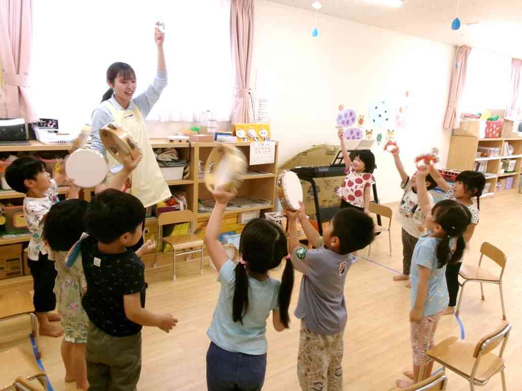 楽器を使ってリズム遊びを楽しみました(*^o^*)