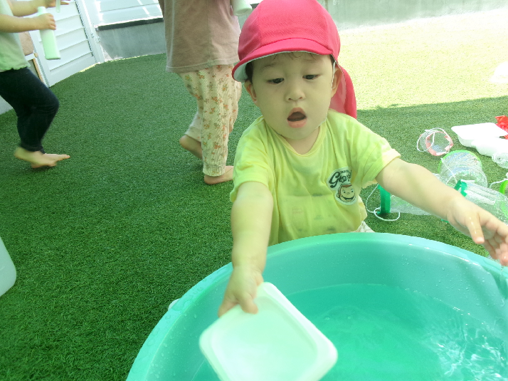 冷たくて気持ちいいね(^^♪