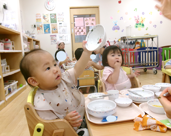 きれいに食べて、お皿がピカピカになったよ＼(^o^)／
