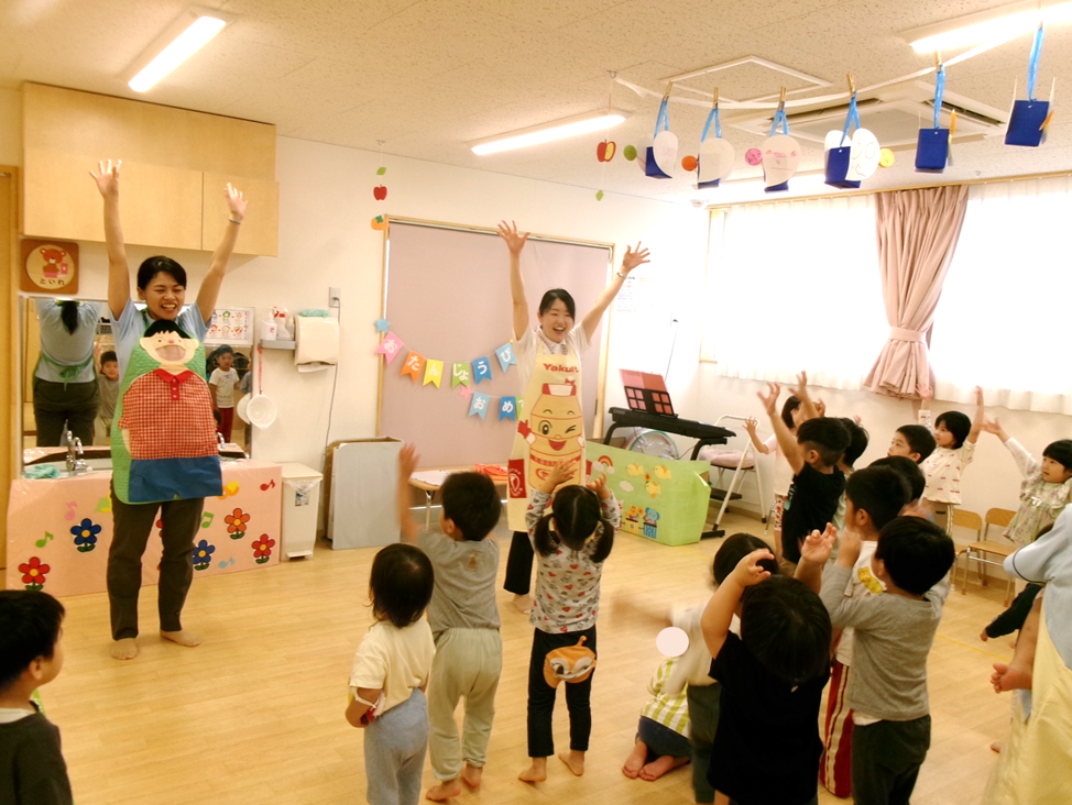 ☆お誕生日会&食育~ヤクルト~☆
