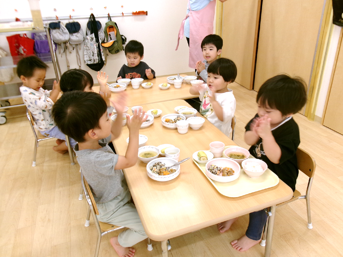 いただきま～す！モリモリ食べよう(*^o^*)