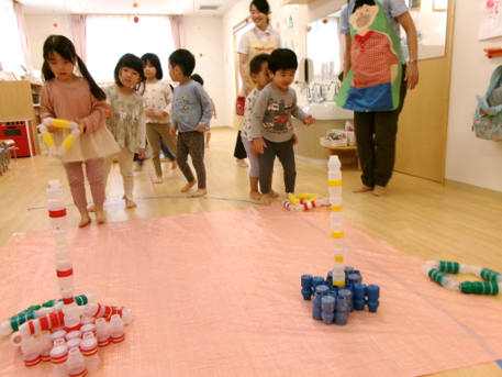 飲み終わった容器も、おもちゃとして大活躍！！