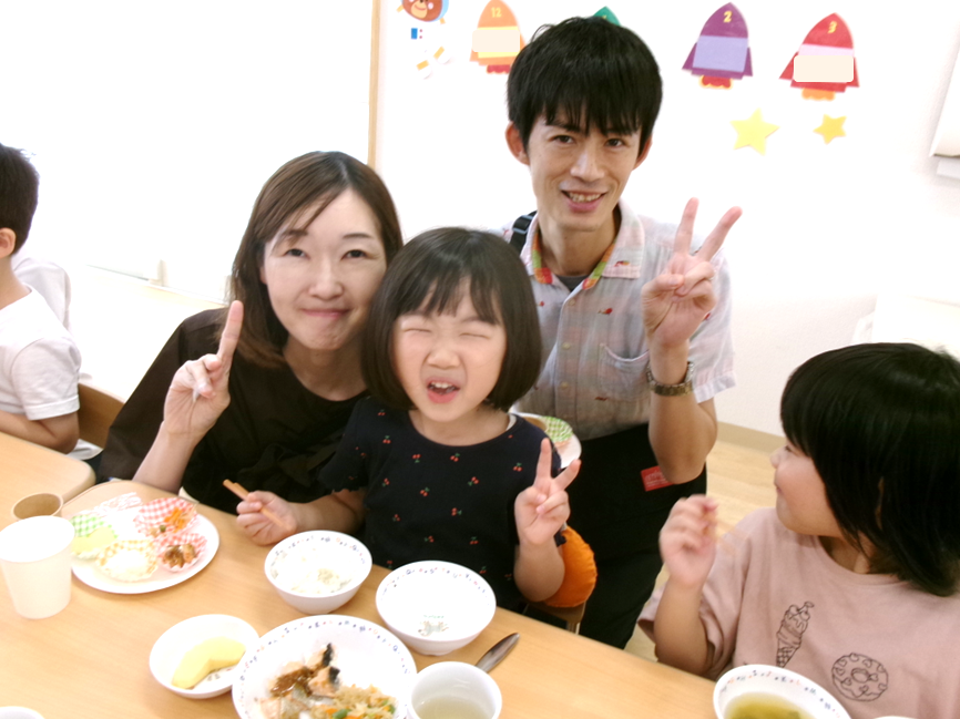 楽しい給食の時間になりました