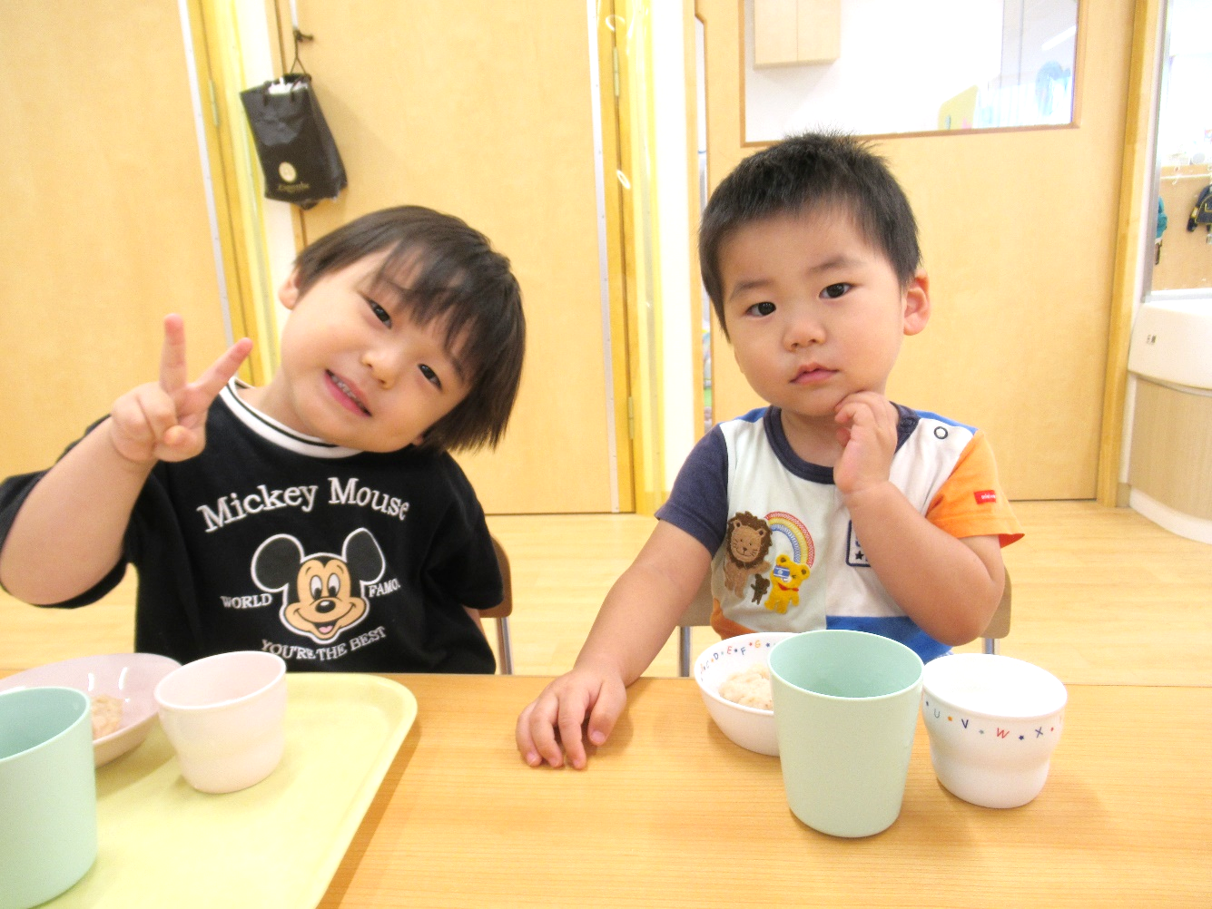 おやつタイム♪ 『米粉いちご蒸しパン』美味しかったよ(^^♪