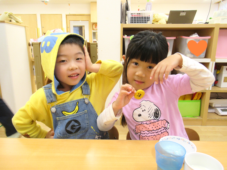 かぼちゃクッキーと一緒に、はい、チーズ♡