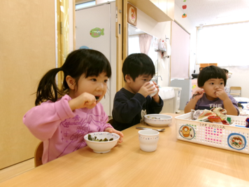 お腹ぺこぺこ！！