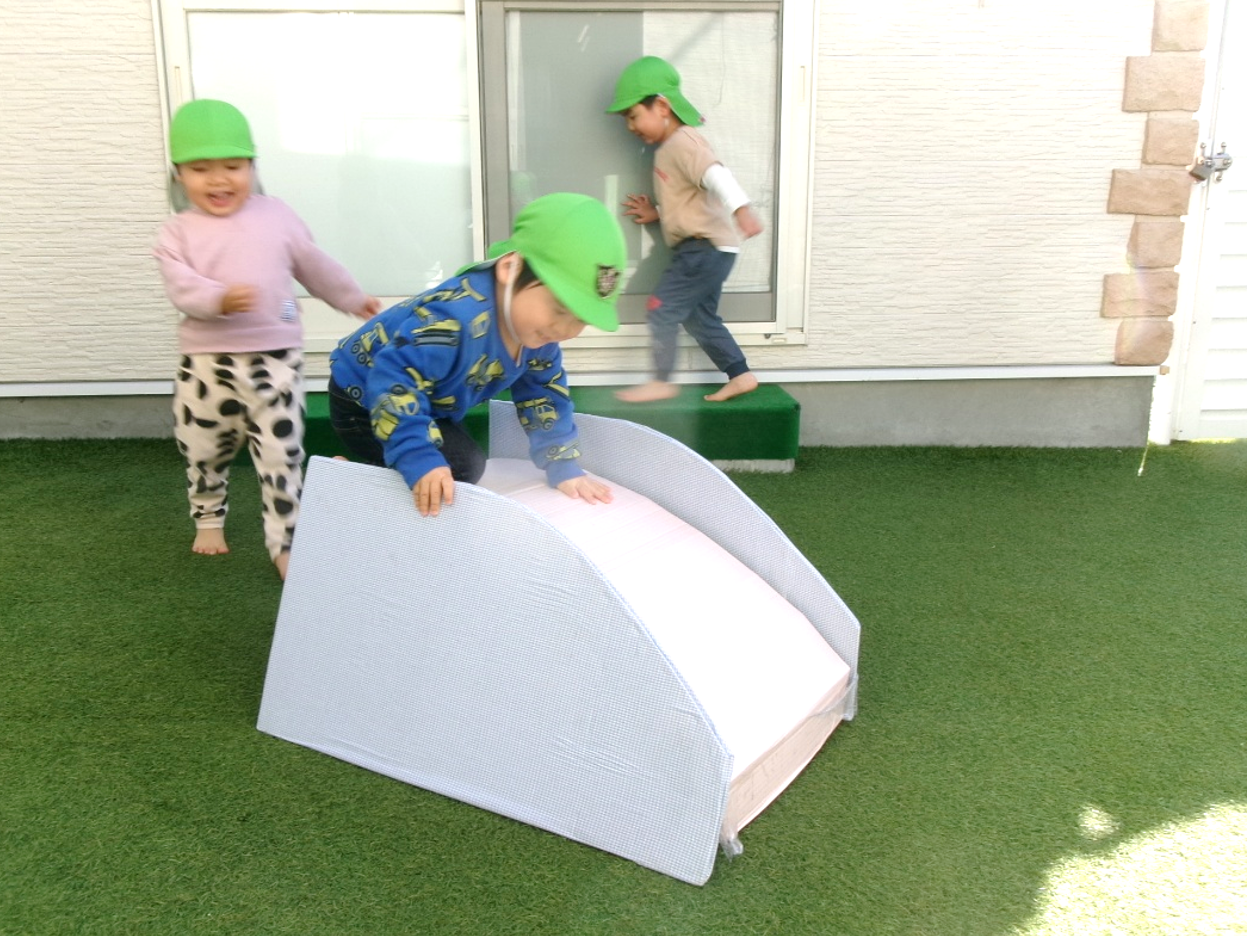 テラスで遊ぼう！！