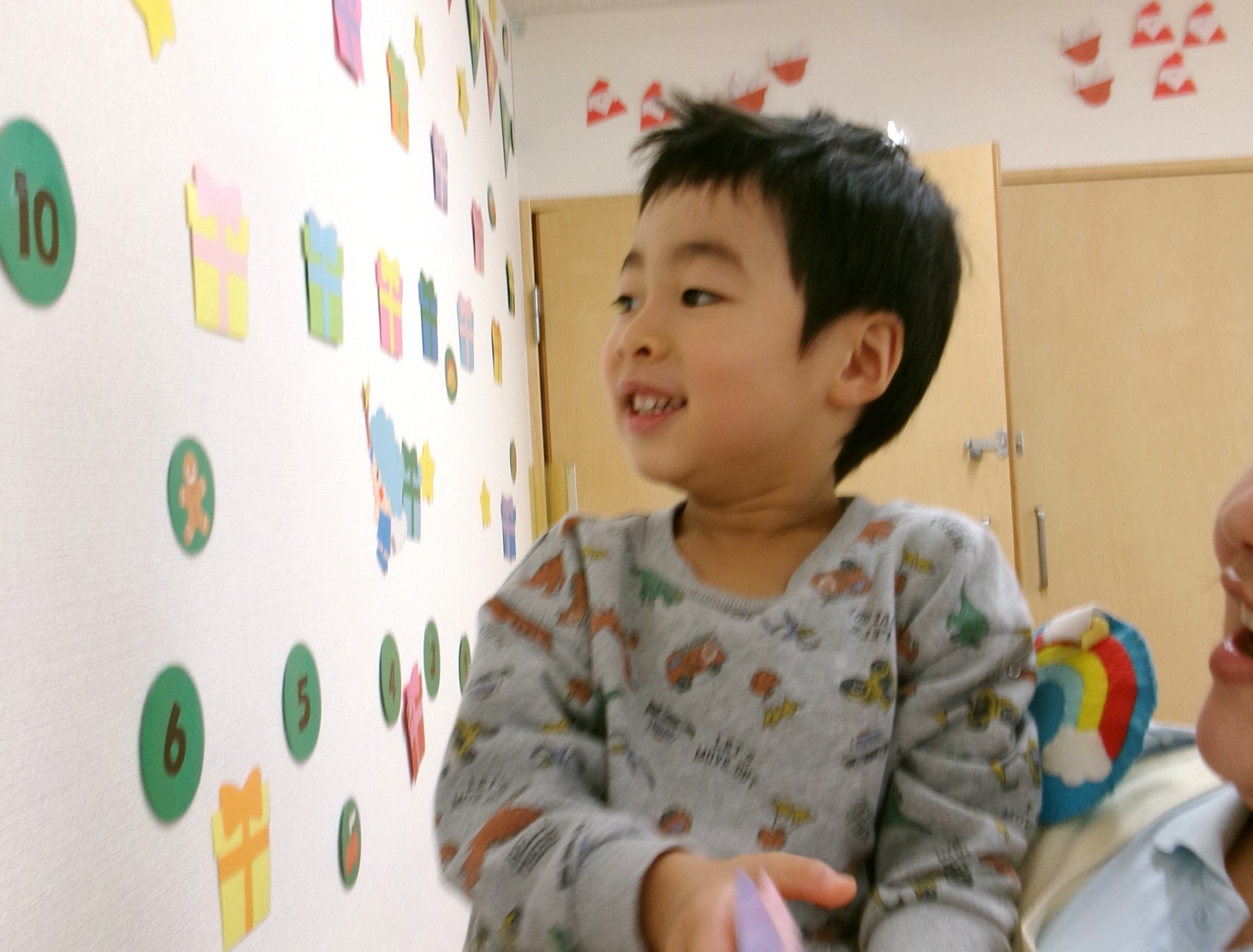 クリスマスも、楽しみだね☆彡今日もアドベンドカレンダーをめくったよ♪