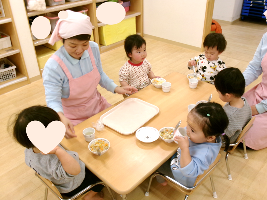 毎日のおやつ、楽しみな時間です( ˶ˆ꒳ˆ˵ )