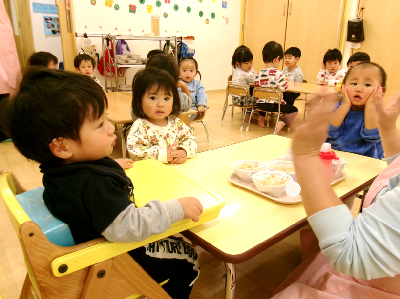 みんなそろって、いただきま～すヽ(*＾ω＾*)ﾉ