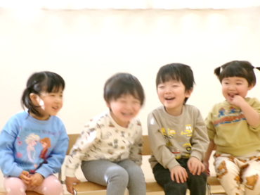 『おやおや、こんなところに帽子がおちていますよ…だれの帽子なのでしょうか？』✨