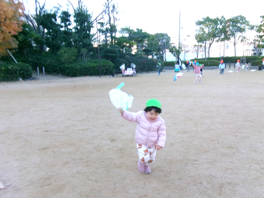 今日も凧揚げをしたよ♪(๑ᴖ◡ᴖ๑)♪