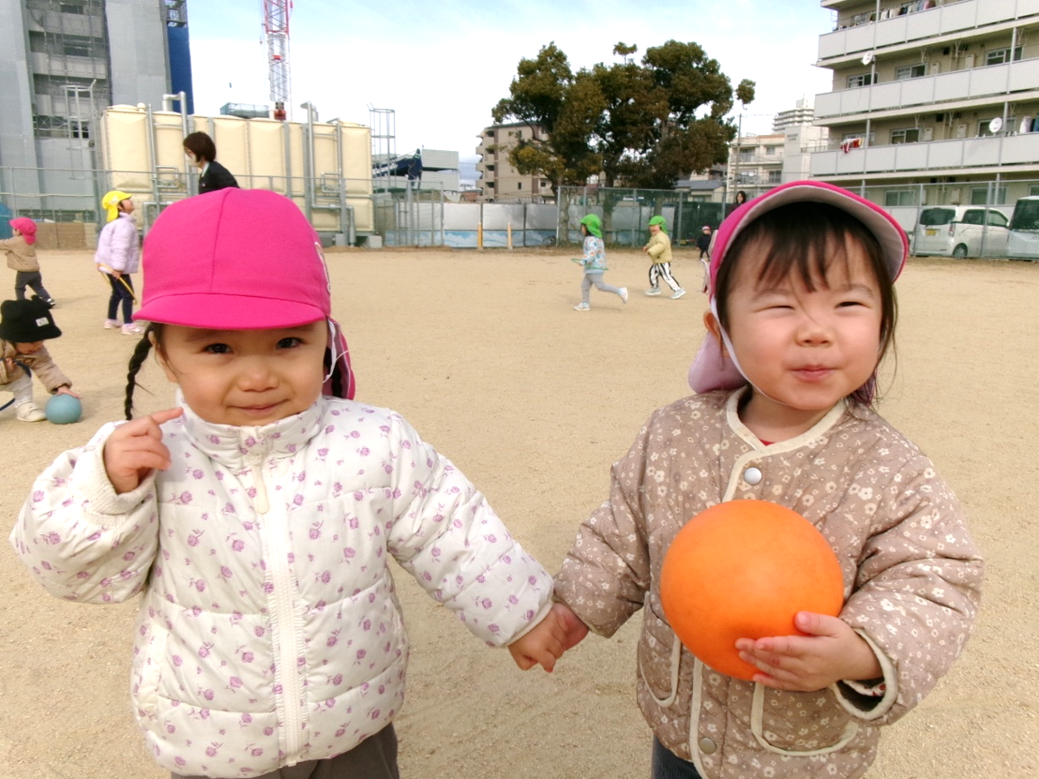 寒さに負けず、お散歩へ♪