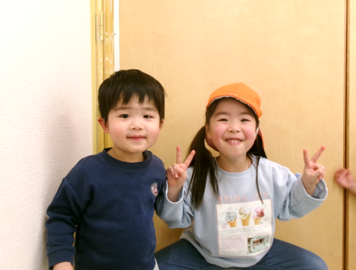 自由遊びの時間には、異年齢のお友だちとも、楽しく過ごしています♪