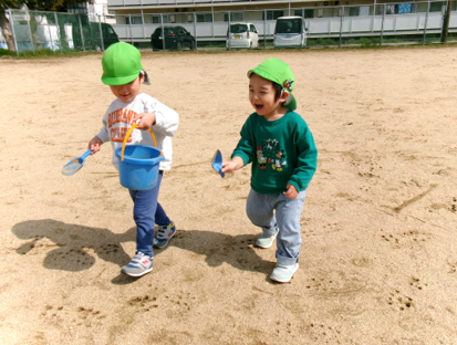 あっちに運ぼう～ヽ(*＾ω＾*)ﾉ