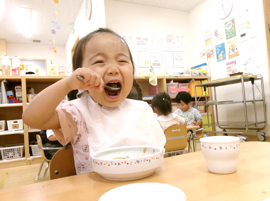 大きなお口で、パクリ！！！美味しいね(*≧∀≦*)
