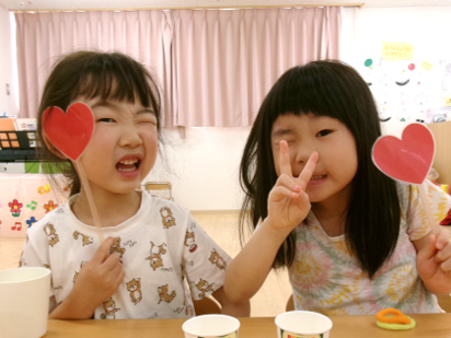 にっこりウィンク(｡•ω- ｡) ⌒♡