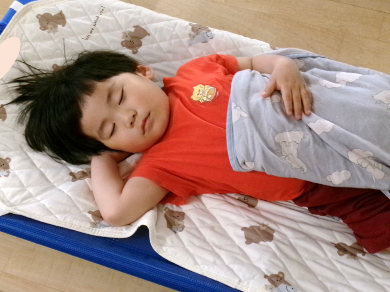 たくさん遊んで、ぐっすり夢の中…☆彡