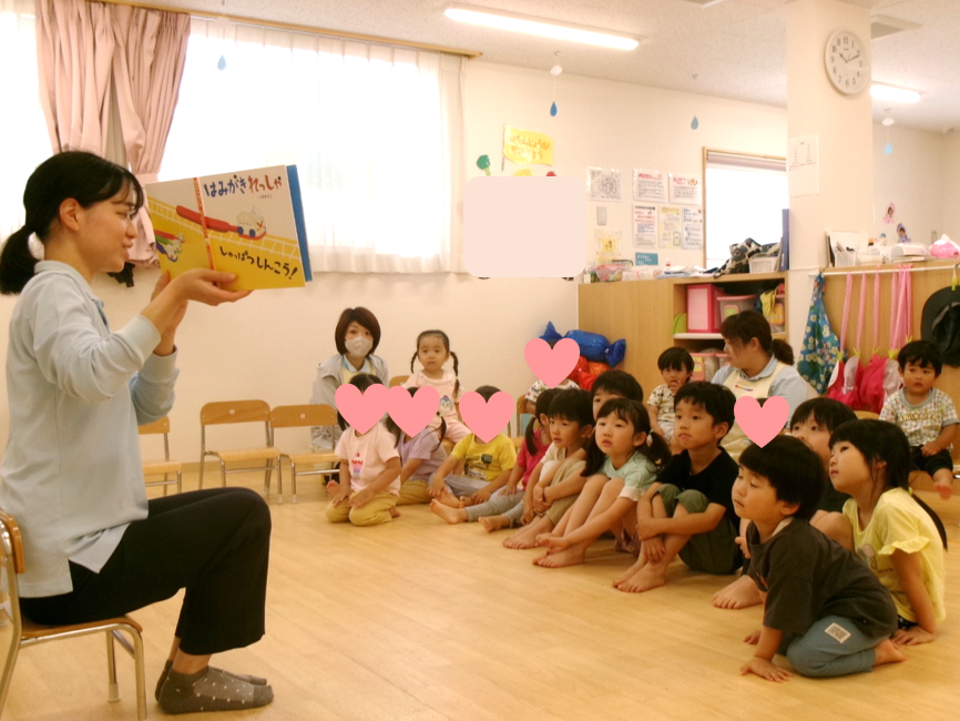 まずは絵本から♪