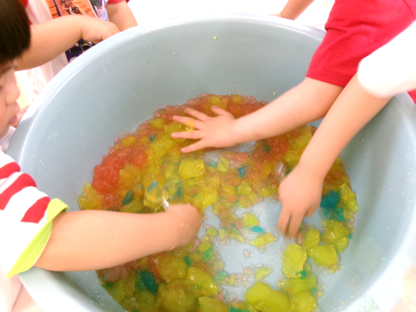 また暑い日に、みんなで寒天遊びをしようね♪