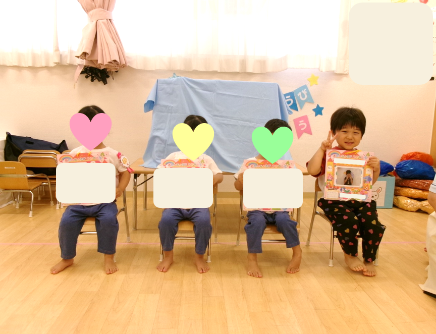 お誕生日カードをもらったよ(˘︶˘).。.:*♡
