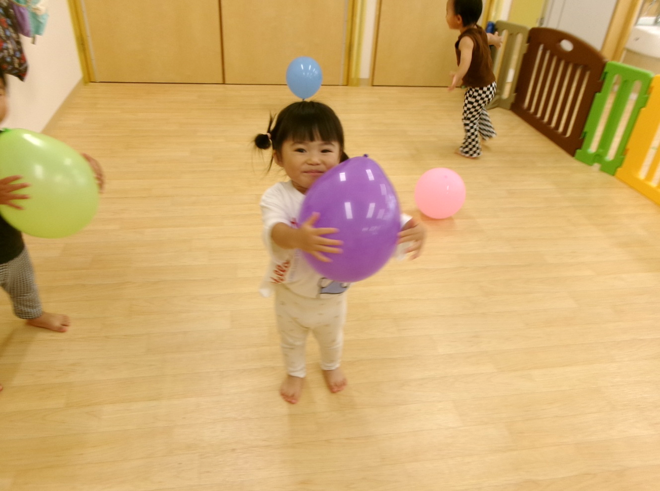 風船遊び、楽しかったね(*≧∀≦*)