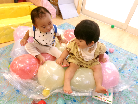 仲良しひよこ組さん♪