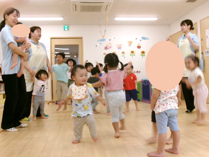 『ららら体操』『ひょっこりひょうたん島』の曲に合わせて朝の体操～☆彡
