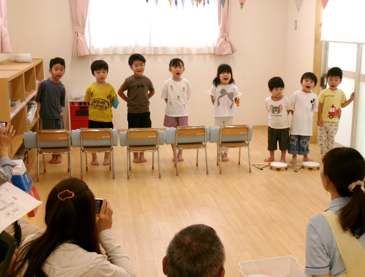 大好きなおじいちゃん、おばあちゃんに歌のプレゼント☆彡