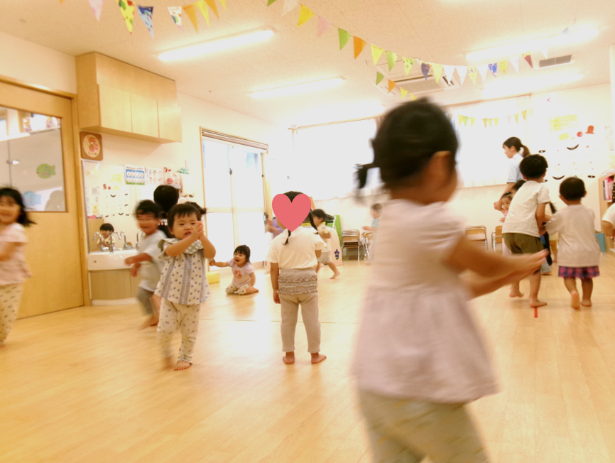 お友だちみんなで、楽しいリトミックの時間を過ごしました♪
