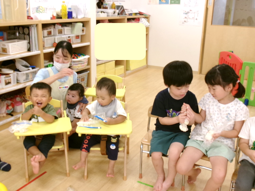 みんなで揉み揉み！楽しいね☆彡