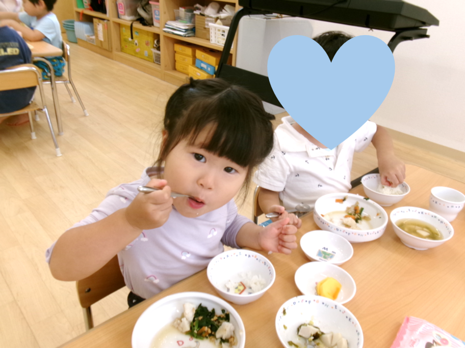 たくさん遊んで、お腹ペコペコ( ˶ˆ⤙ˆ˵ )