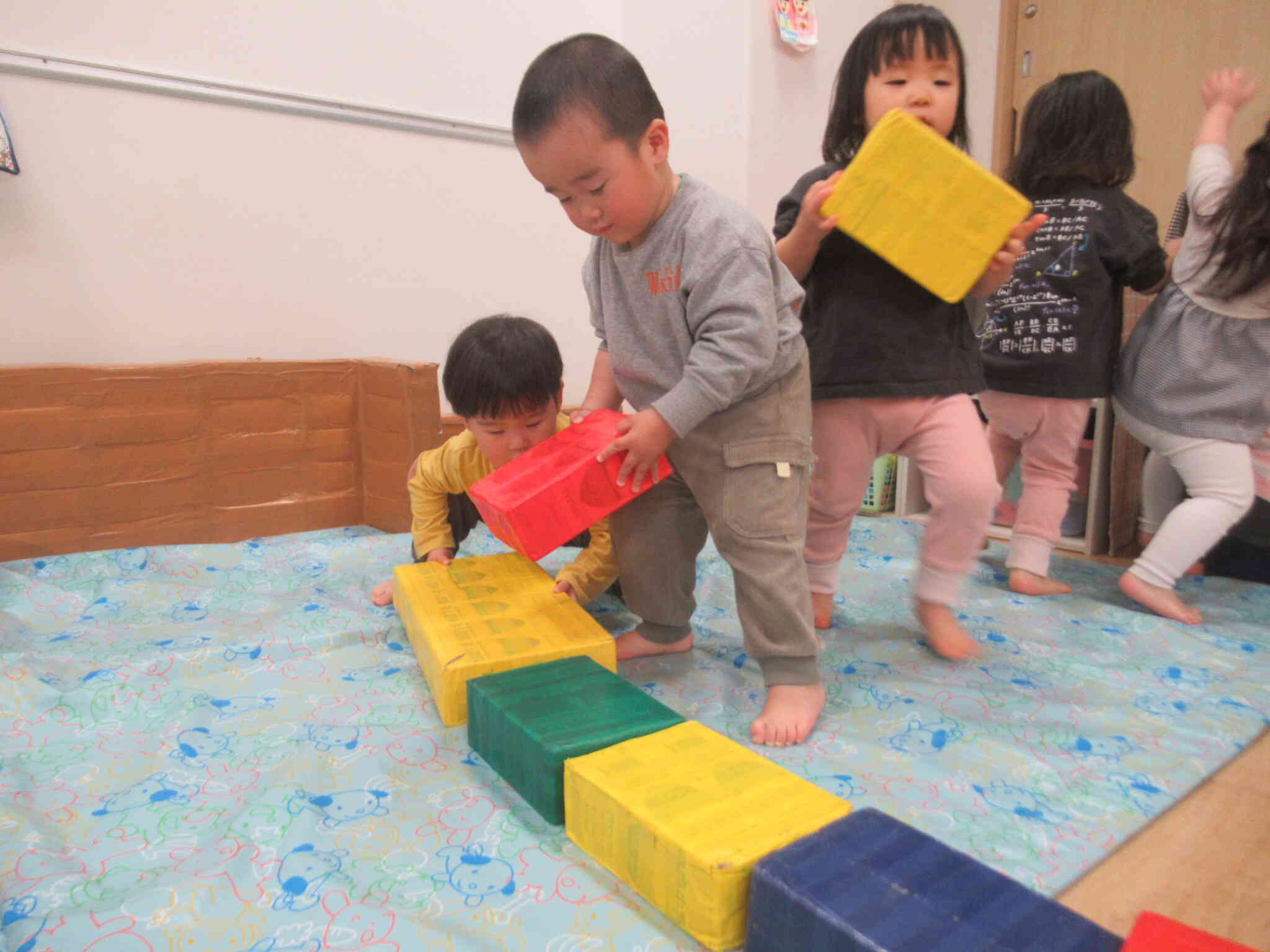 つみきあそび（あひるぐみ）