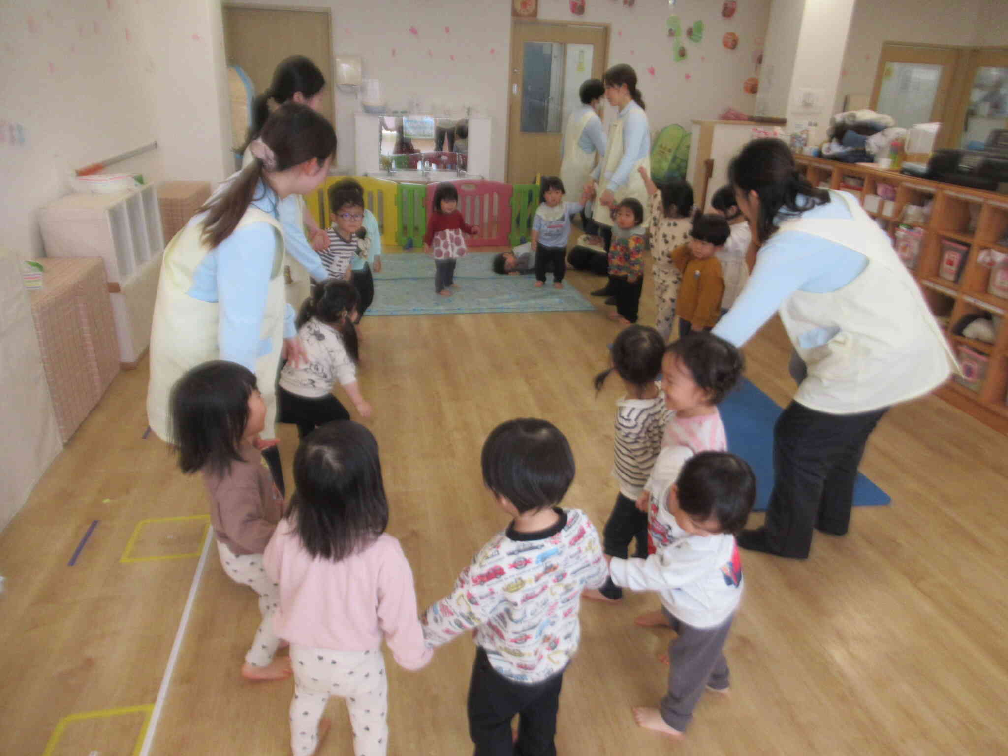 みんなで輪になろう