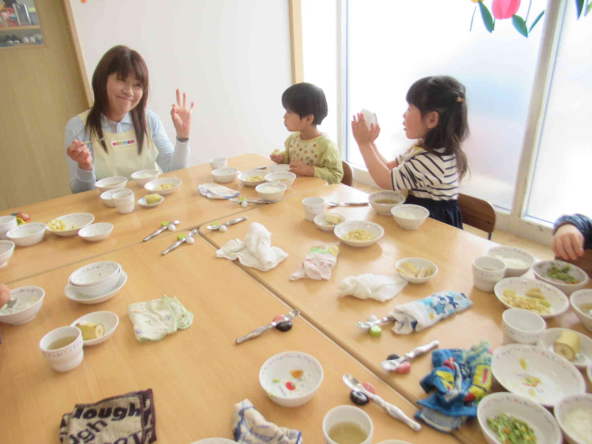園長先生みてみて～　　わたしのお皿 ピッカピカ　　ぜ～んぶ食べたよ　すごいでしょ？　　み～んな good！！ さすがだね ...　うさぎさん ♪