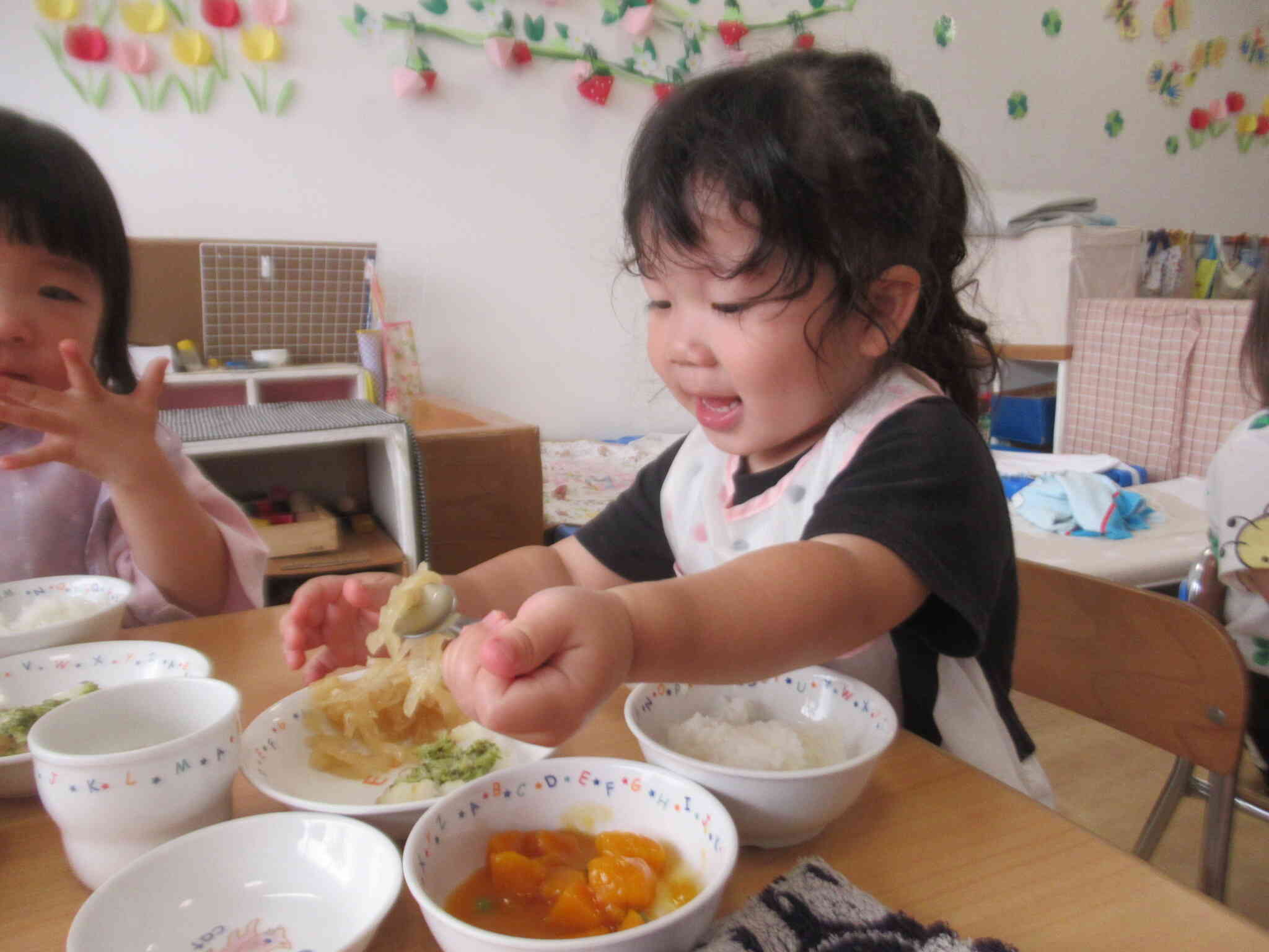 食べる 食べる　おいしいもん！